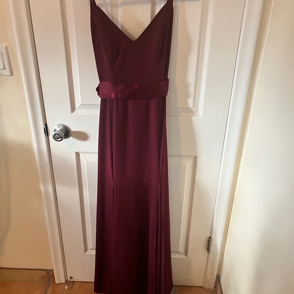 White Vera Wang Elegant Burgundy Evening Gown